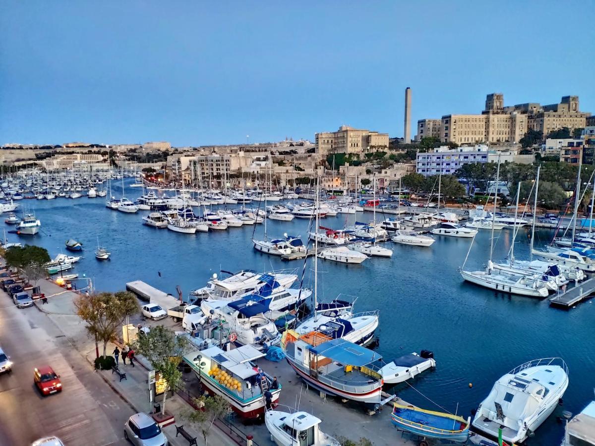 2 Bedroom, Central And Spacious Apartment With Sea View - 2 Msida Exteriör bild
