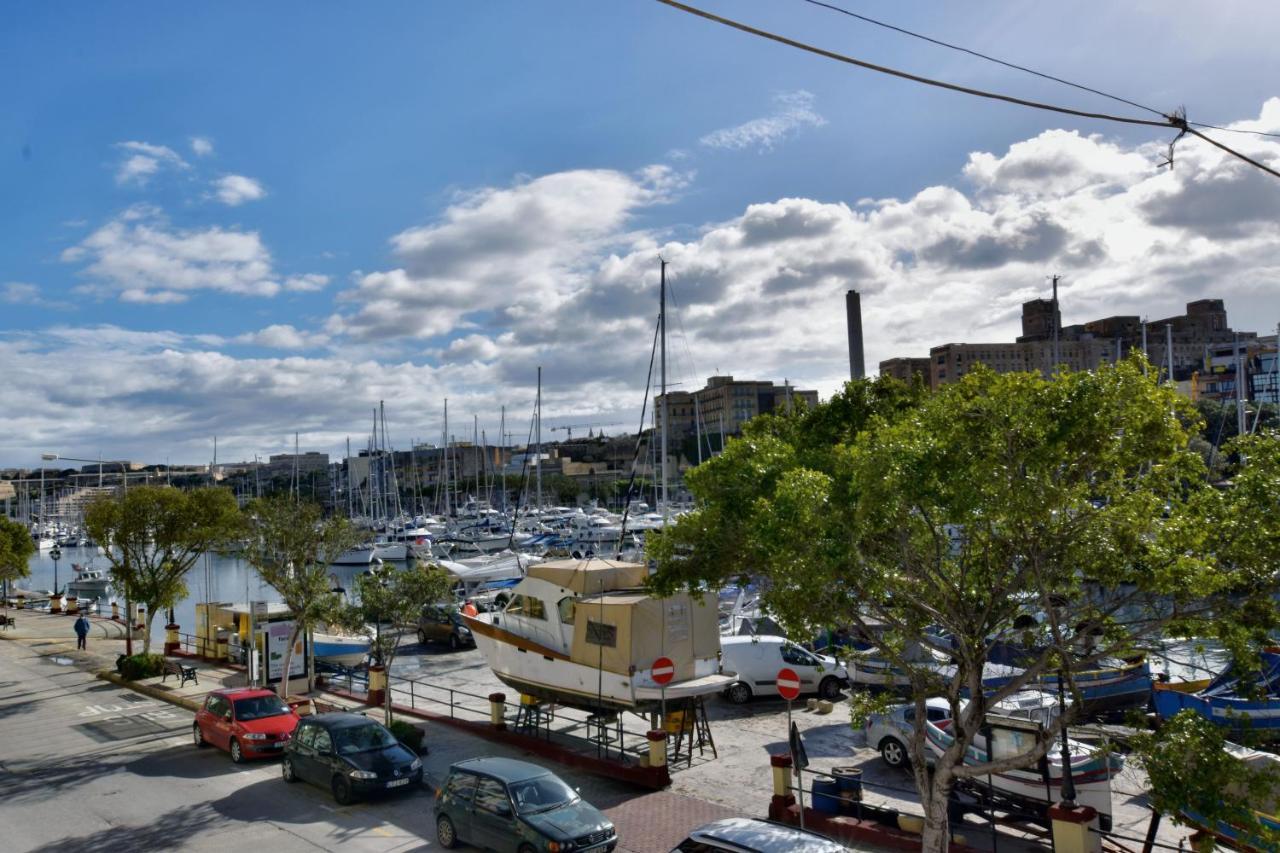 2 Bedroom, Central And Spacious Apartment With Sea View - 2 Msida Exteriör bild